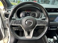 Nissan Kicks SL 1.6 16V FlexStar 5p Aut. 2018/2018 CONCEPT MOTORS PASSO FUNDO / Carros no Vale