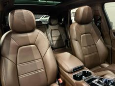 Porsche Cayenne 3.0 V6 (HÃ­brido) 2022/2022 CONCEPT MOTORS PASSO FUNDO / Carros no Vale