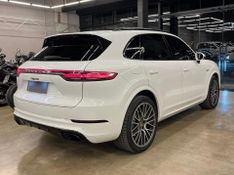 Porsche Cayenne 3.0 V6 (HÃ­brido) 2022/2022 CONCEPT MOTORS PASSO FUNDO / Carros no Vale