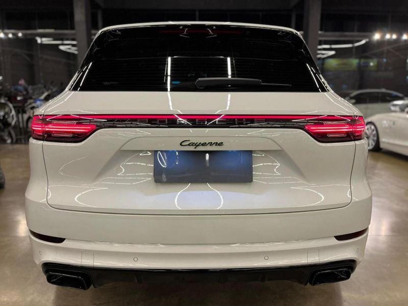 Porsche Cayenne 3.0 V6 (HÃ­brido) 2022/2022 CONCEPT MOTORS PASSO FUNDO / Carros no Vale