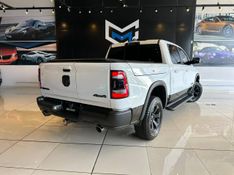 Ram 1500 REBEL 5.7 HEMI CD V8 4×4 Aut. 2021/2021 CONCEPT MOTORS PASSO FUNDO / Carros no Vale
