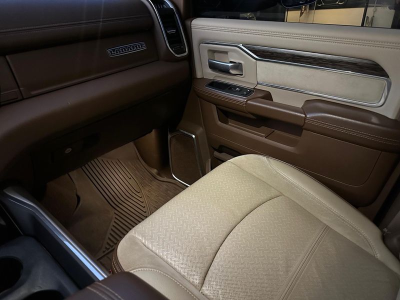 Ram 2500 LARAMIE 6.7 TDI CD 4×4 Diesel 2021/2021 CONCEPT MOTORS PASSO FUNDO / Carros no Vale