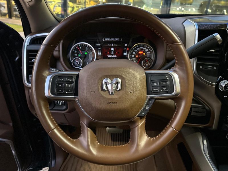 Ram 2500 LARAMIE 6.7 TDI CD 4×4 Diesel 2021/2021 CONCEPT MOTORS PASSO FUNDO / Carros no Vale