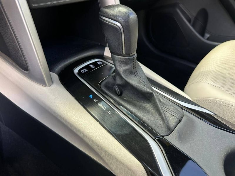 Toyota Corolla Cross XRX 1.8 16V Aut (HÃ­brido) 2021/2022 CONCEPT MOTORS PASSO FUNDO / Carros no Vale