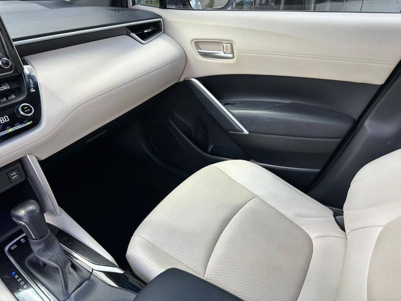 Toyota Corolla Cross XRX 1.8 16V Aut (HÃ­brido) 2021/2022 CONCEPT MOTORS PASSO FUNDO / Carros no Vale