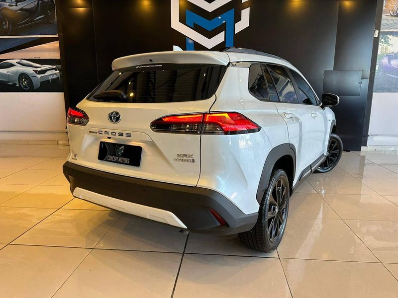 Toyota Corolla Cross XRX 1.8 16V Aut (HÃbrido) 2021/2022 CONCEPT MOTORS PASSO FUNDO / Carros no Vale Toyota Corolla Cross XRX 1.8 16V Aut (HÃbrido) 2021/2022 CONCEPT MOTORS PASSO FUNDO / Carros no Vale