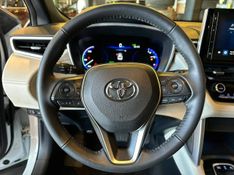 Toyota Corolla Cross XRX 1.8 16V Aut (HÃ­brido) 2021/2022 CONCEPT MOTORS PASSO FUNDO / Carros no Vale
