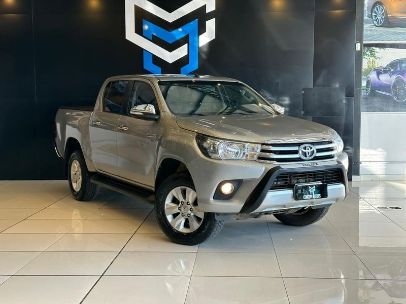 Toyota Hilux CD SRV 4×2 2.7 Flex 16V Aut. 2016/2017 CONCEPT MOTORS PASSO FUNDO / Carros no Vale