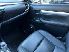 Toyota Hilux CD SRV 4×2 2.7 Flex 16V Aut. 2021/2021 CONCEPT MOTORS PASSO FUNDO / Carros no Vale