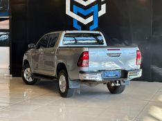 Toyota Hilux CD SRV 4×2 2.7 Flex 16V Aut. 2016/2017 CONCEPT MOTORS PASSO FUNDO / Carros no Vale