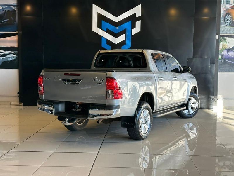 Toyota Hilux CD SRV 4×2 2.7 Flex 16V Aut. 2016/2017 CONCEPT MOTORS PASSO FUNDO / Carros no Vale