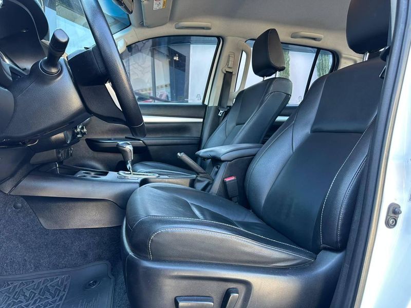 Toyota Hilux CD SRV 4×2 2.7 Flex 16V Aut. 2021/2021 CONCEPT MOTORS PASSO FUNDO / Carros no Vale Toyota Hilux CD SRV 4×2 2.7 Flex 16V Aut. 2021/2021 CONCEPT MOTORS PASSO FUNDO / Carros no Vale