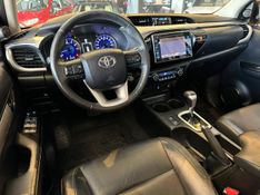 Toyota Hilux CD SRV 4×2 2.7 Flex 16V Aut. 2016/2017 CONCEPT MOTORS PASSO FUNDO / Carros no Vale