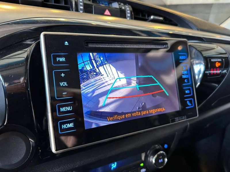 Toyota Hilux CD SRV 4×2 2.7 Flex 16V Aut. 2016/2017 CONCEPT MOTORS PASSO FUNDO / Carros no Vale