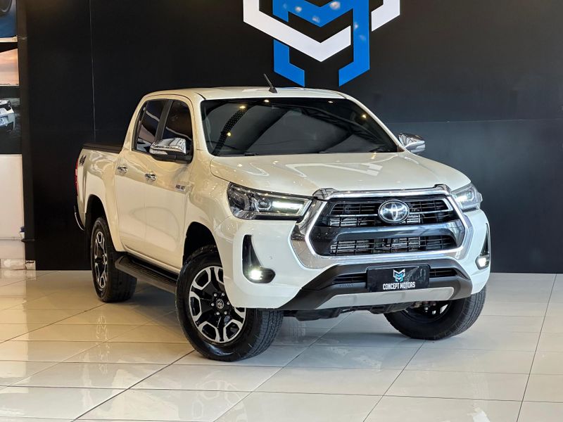 Toyota Hilux CD SRX 4×4 2.8 TDI 16V Diesel Aut. 2022/2022 CONCEPT MOTORS PASSO FUNDO / Carros no Vale