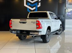 Toyota Hilux CD SRX 4×4 2.8 TDI 16V Diesel Aut. 2022/2022 CONCEPT MOTORS PASSO FUNDO / Carros no Vale