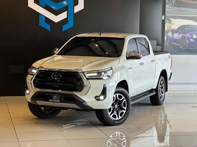 Toyota Hilux CD SRX 4×4 2.8 TDI 16V Diesel Aut. 2022/2022 CONCEPT MOTORS PASSO FUNDO / Carros no Vale