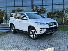 Toyota Hilux SW4 SRV 4×2 2.7 Flex 16V Aut. 2018/2019 CONCEPT MOTORS PASSO FUNDO / Carros no Vale