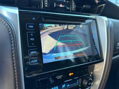 Toyota Hilux SW4 SRV 4×2 2.7 Flex 16V Aut. 2018/2019 CONCEPT MOTORS PASSO FUNDO / Carros no Vale