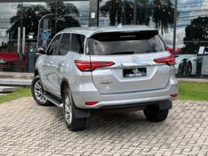 Toyota Hilux SW4 SRX 4×4 2.8 TDI 16V Dies Aut. 2022/2022 CONCEPT MOTORS PASSO FUNDO / Carros no Vale