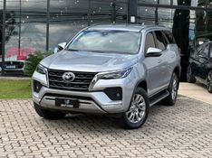 Toyota Hilux SW4 SRX 4×4 2.8 TDI 16V Dies Aut. 2022/2022 CONCEPT MOTORS PASSO FUNDO / Carros no Vale