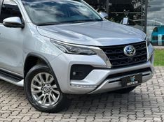 Toyota Hilux SW4 SRX 4×4 2.8 TDI 16V Dies Aut. 2022/2022 CONCEPT MOTORS PASSO FUNDO / Carros no Vale
