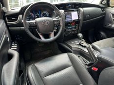 Toyota Hilux SW4 SRX 4×4 2.8 TDI 16V Dies Aut. 2022/2022 CONCEPT MOTORS PASSO FUNDO / Carros no Vale