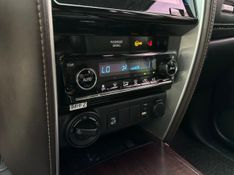 Toyota Hilux SW4 SRX 4×4 2.8 TDI 16V Dies Aut. 2017/2018 CONCEPT MOTORS PASSO FUNDO / Carros no Vale