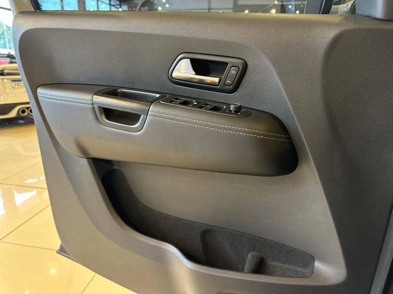 Volkswagen Amarok Highline CD 3.0 4×4 TB Dies Aut. 2024/2025 CONCEPT MOTORS PASSO FUNDO / Carros no Vale