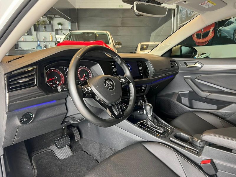 Volkswagen Jetta Comfort 250 TSI 1.4 Flex 16v Aut. 2019/2019 CONCEPT MOTORS PASSO FUNDO / Carros no Vale