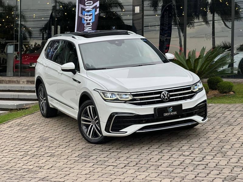 Volkswagen Tiguan Allspac R-Line 300 TSI 2.0 2023/2024 CONCEPT MOTORS PASSO FUNDO / Carros no Vale