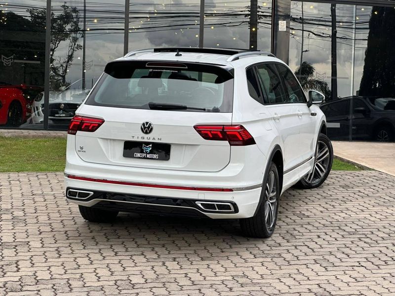 Volkswagen Tiguan Allspac R-Line 300 TSI 2.0 2023/2024 CONCEPT MOTORS PASSO FUNDO / Carros no Vale