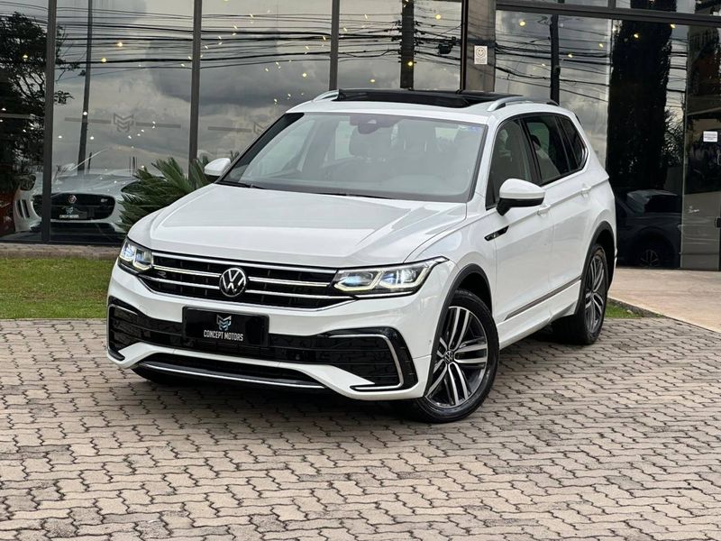 Volkswagen Tiguan Allspac R-Line 300 TSI 2.0 2023/2024 CONCEPT MOTORS PASSO FUNDO / Carros no Vale
