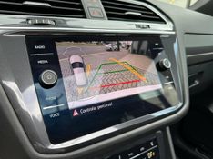Volkswagen Tiguan Allspac R-Line 300 TSI 2.0 2023/2024 CONCEPT MOTORS PASSO FUNDO / Carros no Vale