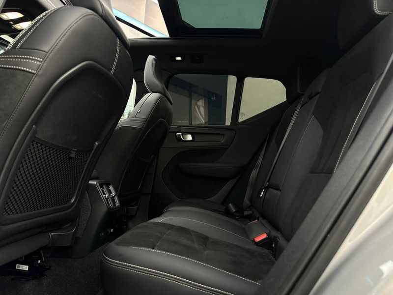 Volvo XC40 Recharge Plus (ElÃ©trico) 2022/2023 CONCEPT MOTORS PASSO FUNDO / Carros no Vale