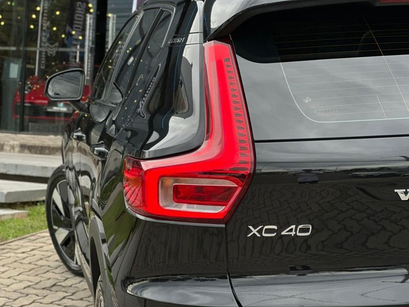 Volvo XC40 Recharge Plus (ElÃ©trico) 2023/2024 CONCEPT MOTORS PASSO FUNDO / Carros no Vale