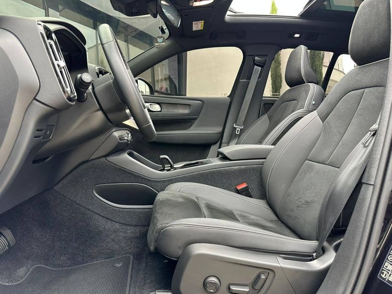 Volvo XC40 Recharge Plus (ElÃ©trico) 2023/2024 CONCEPT MOTORS PASSO FUNDO / Carros no Vale