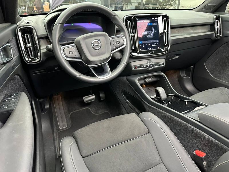 Volvo XC40 Recharge Plus (ElÃ©trico) 2023/2024 CONCEPT MOTORS PASSO FUNDO / Carros no Vale