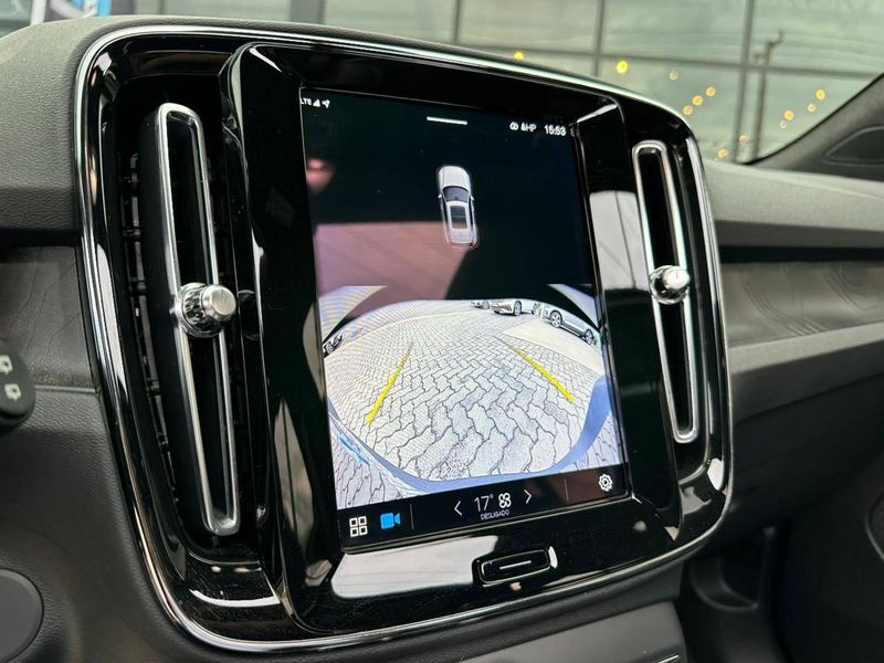 Volvo XC40 Recharge Plus (ElÃ©trico) 2023/2024 CONCEPT MOTORS PASSO FUNDO / Carros no Vale