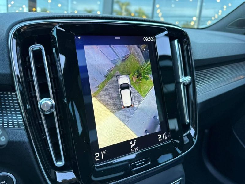 Volvo XC40 T-5 R-DESIGN 2.0 252cv AWD 2019/2020 CONCEPT MOTORS PASSO FUNDO / Carros no Vale Volvo XC40 T-5 R-DESIGN 2.0 252cv AWD 2019/2020 CONCEPT MOTORS PASSO FUNDO / Carros no Vale