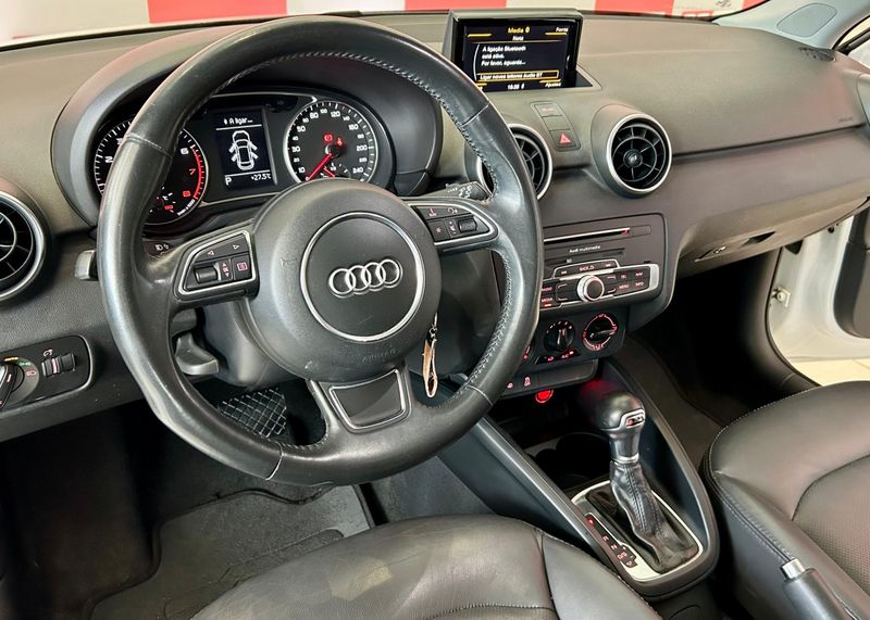 Audi A1 Sportback 1.4 TFSI S-tronic 2017/2018 PC VEÍCULOS SANTA CRUZ DO SUL / Carros no Vale Audi A1 Sportback 1.4 TFSI S-tronic 2017/2018 PC VEÍCULOS SANTA CRUZ DO SUL / Carros no Vale