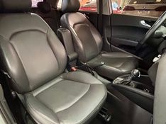 Audi A1 Sportback 1.4 TFSI S-tronic 2017/2018 PC VEÍCULOS SANTA CRUZ DO SUL / Carros no Vale