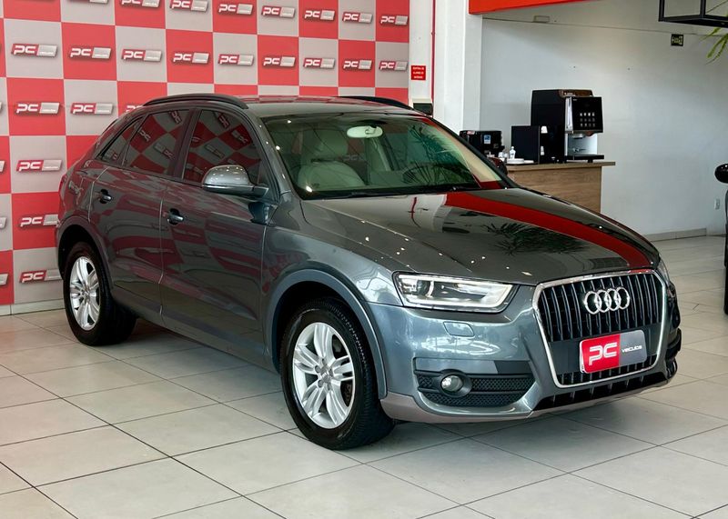 Audi Q3 2.0 TFSI Quat 170/180cv S-tronic 2013/2014 PC VEÍCULOS SANTA CRUZ DO SUL / Carros no Vale
