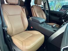 Land Rover Discovery HSE 3.0 I6 2021/2022 PC VEÍCULOS SANTA CRUZ DO SUL / Carros no Vale