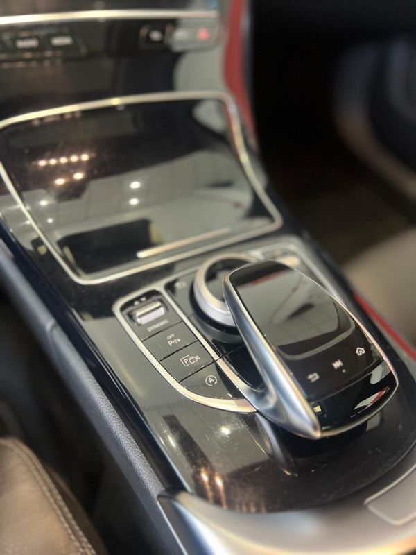 Mercedes-Benz C-200 1.5 TB 16V 183cv (Híbrido) 2018/2019 PC VEÍCULOS SANTA CRUZ DO SUL / Carros no Vale