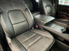 RAM 1500 LIMITED NIGHT EDITION 5.7 4×4 2024/2024 PC VEÍCULOS SANTA CRUZ DO SUL / Carros no Vale