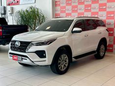 Toyota Hilux SW4 SRX 4×4 2.8 TDI 16V Dies 2023/2024 PC VEÍCULOS SANTA CRUZ DO SUL / Carros no Vale