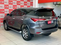 Toyota Hilux SW4 SRX 4×4 2.8 TDI 16V Dies 2018/2019 PC VEÍCULOS SANTA CRUZ DO SUL / Carros no Vale