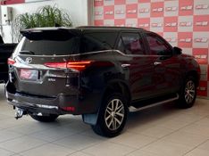 Toyota Hilux SW4 SRX 4×4 2.8 TDI 16V Dies 2017/2018 PC VEÍCULOS SANTA CRUZ DO SUL / Carros no Vale