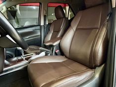 Toyota Hilux SW4 SRX 4×4 2.8 TDI 16V Dies 2018/2019 PC VEÍCULOS SANTA CRUZ DO SUL / Carros no Vale